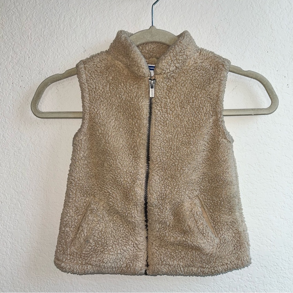 Old Navy Cream Sherpa Vest Kids